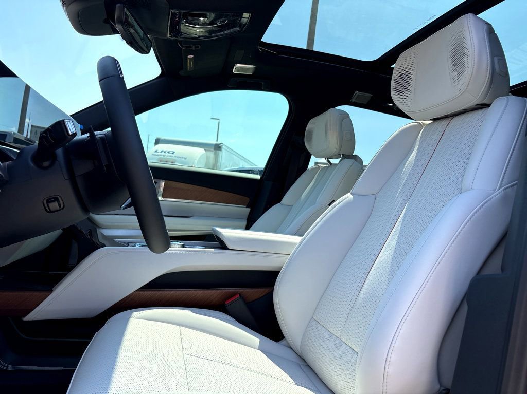 New 2026 Cadillac Vistiq Sport AWD/4WD image 17