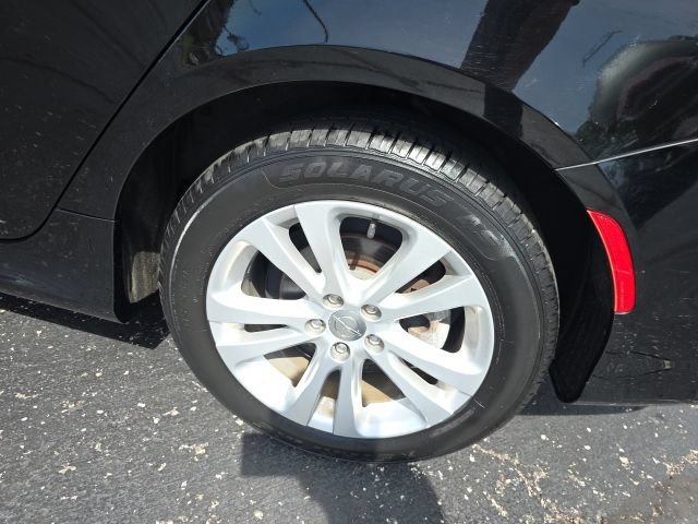Used 2016 Chrysler 200 Limited FWD image 46