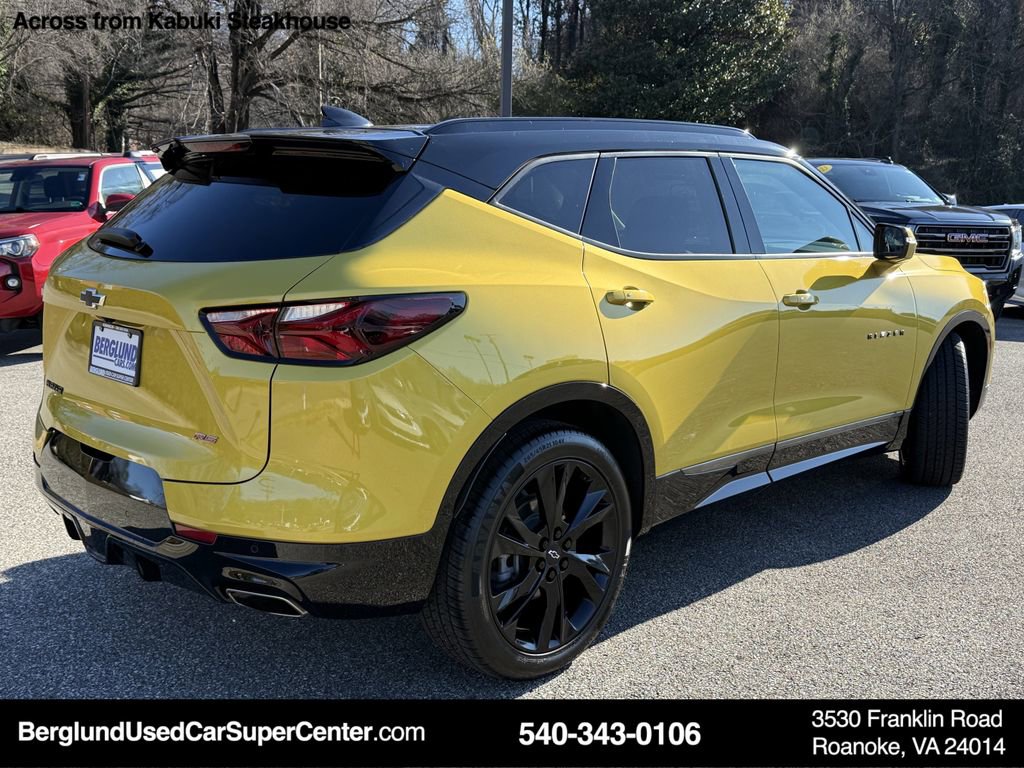 Used 2022 Chevrolet Blazer RS w/ Enhanced Convenience Package image 4