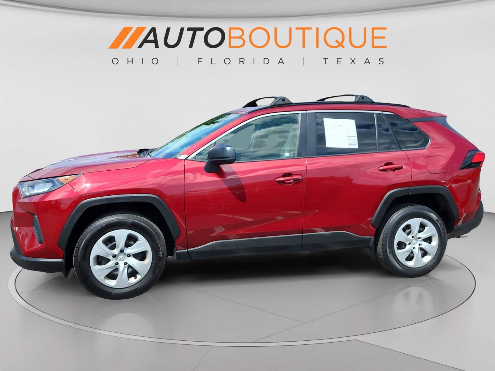 Used 2019 Toyota RAV4 LE AWD/4WD image 2