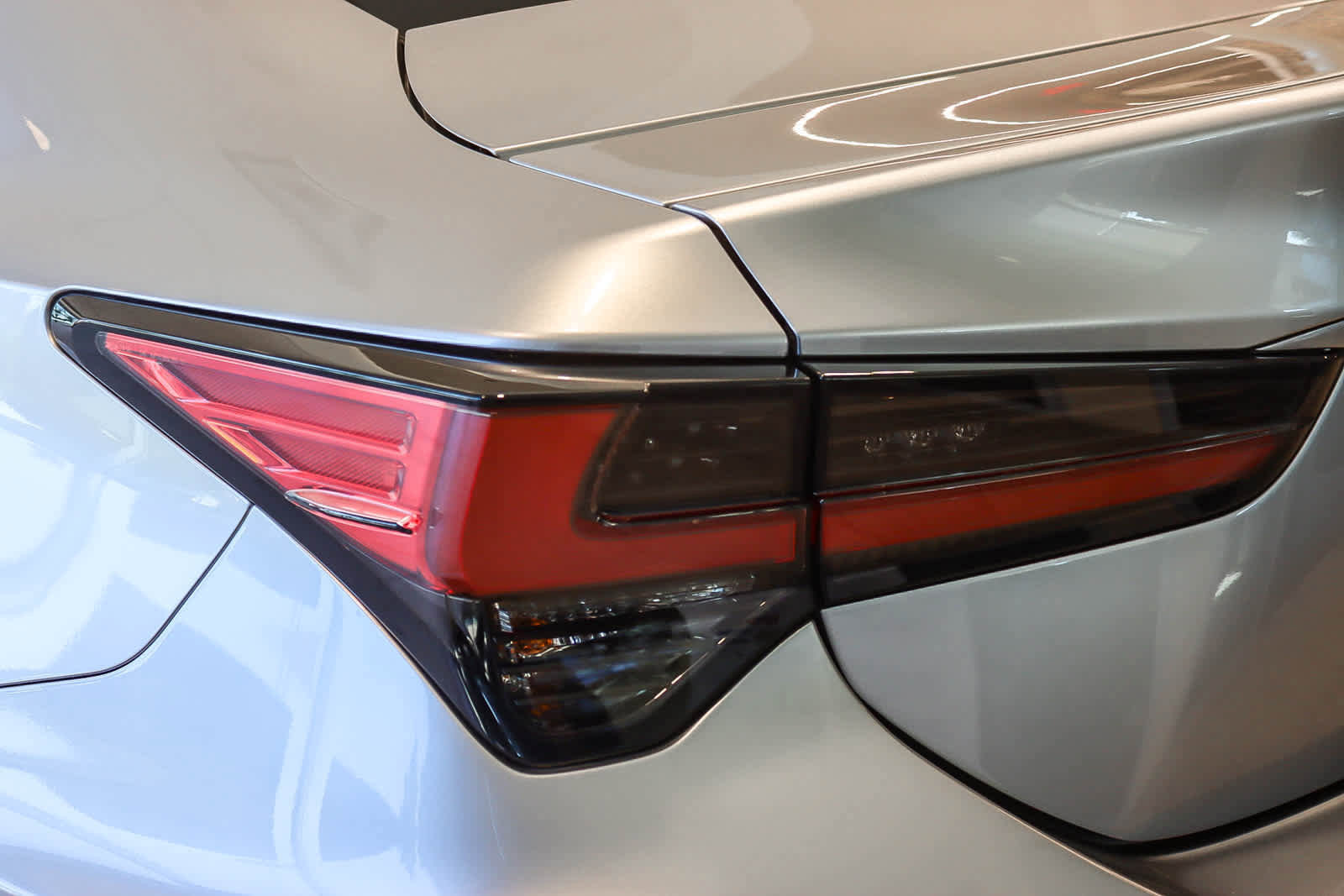 New 2025 Lexus RC F Final Edition image 7