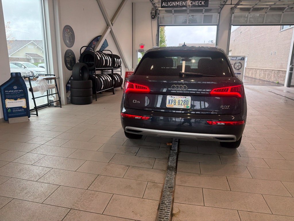 Used 2018 Audi Q5 2.0T Premium Plus w/ Premium Plus Package AWD/4WD image 8