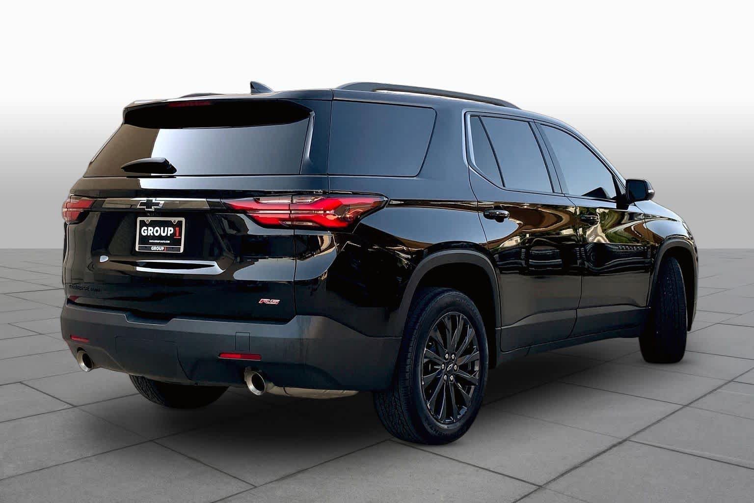 Used 2023 Chevrolet Traverse RS AWD/4WD image 13