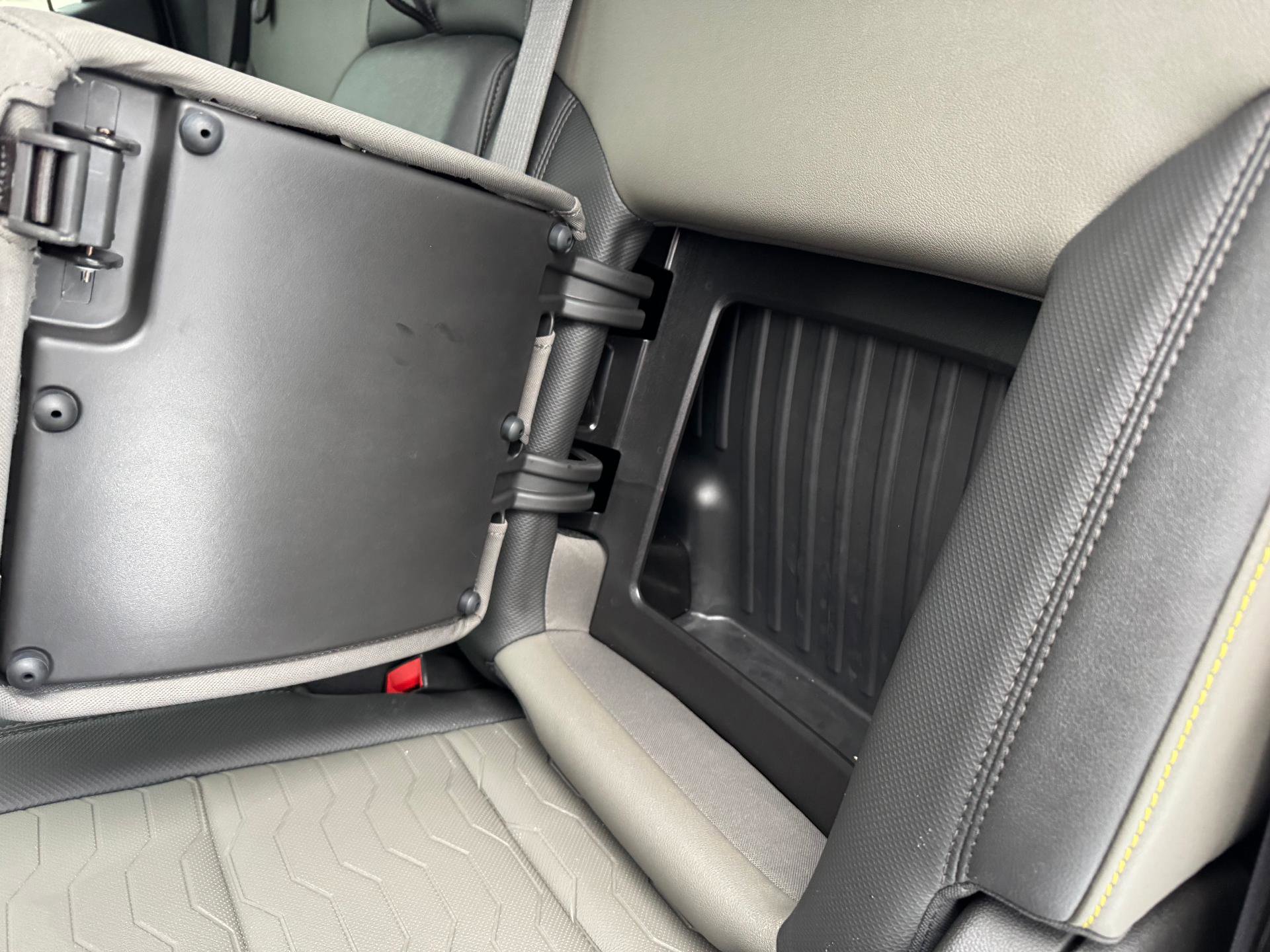 Used 2024 Chevrolet Silverado 1500 ZR2 w/ Technology Package image 43