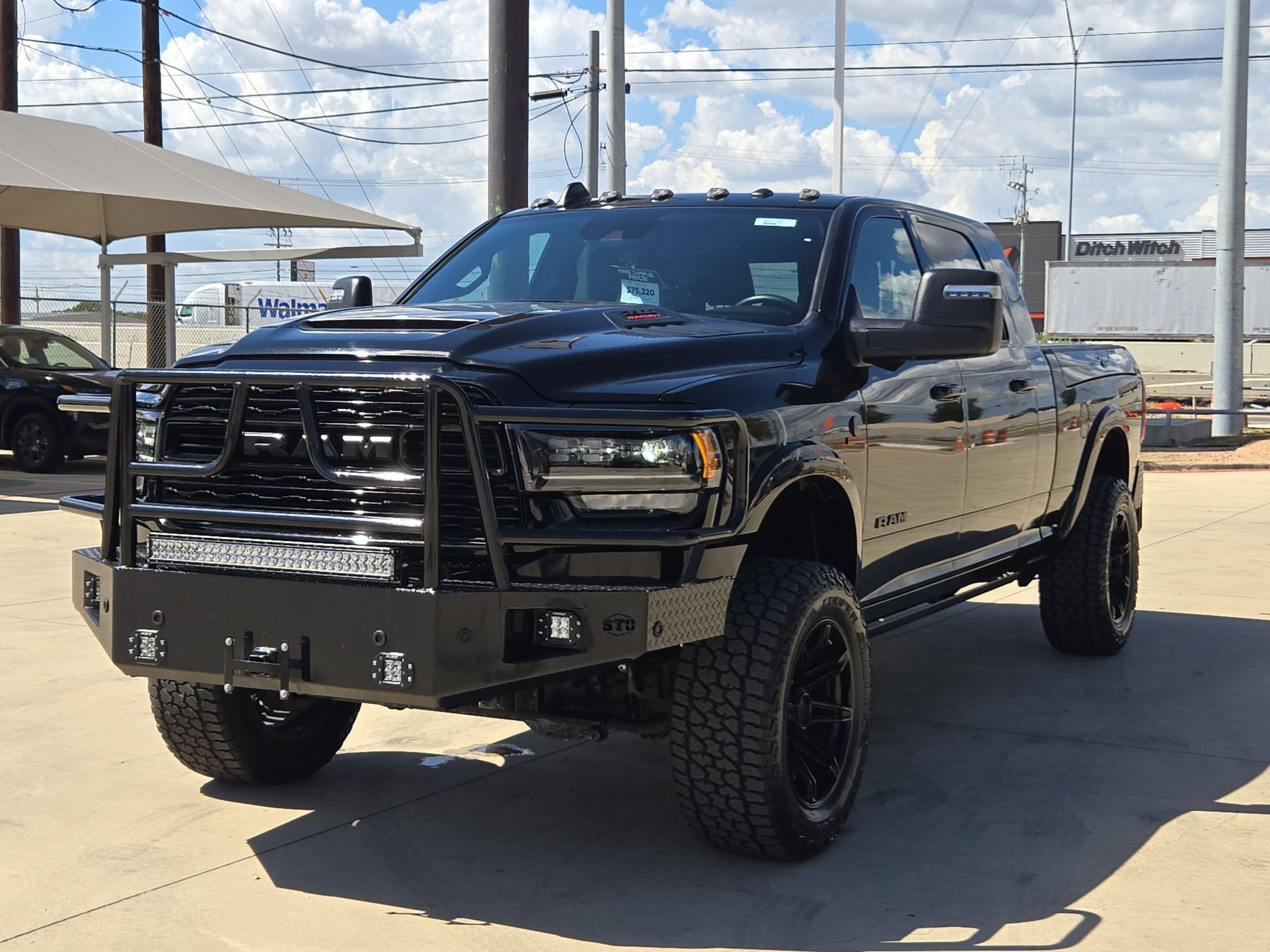 Used 2024 RAM 2500 Limited AWD/4WD image 7