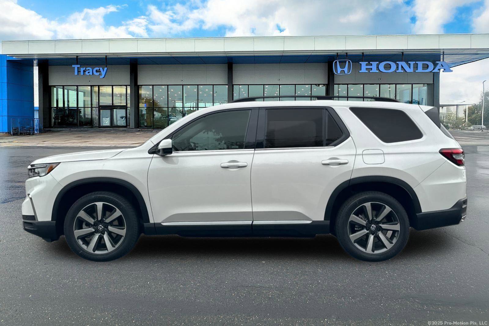 New 2025 Honda Pilot Elite image 7