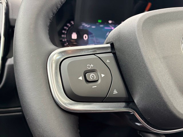 New 2026 Volvo XC40 B5 Plus w/ Protection Package Premier AWD/4WD image 28