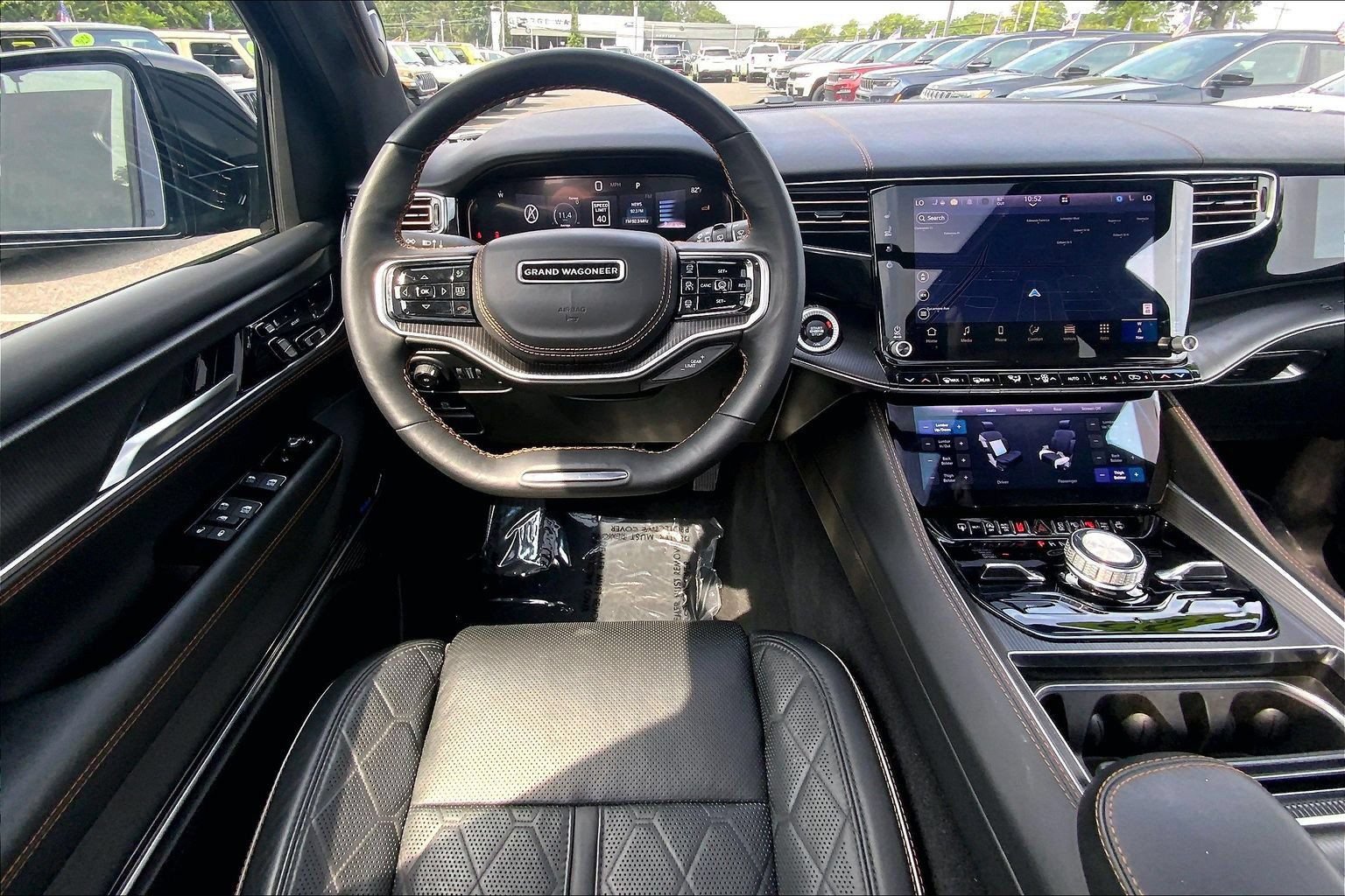 Certified 2025 Jeep Grand Wagoneer L Series III w/ Rear Seat Video Group 1 AWD/4WD image 5