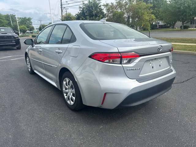 Certified 2026 Toyota Corolla LE FWD image 5