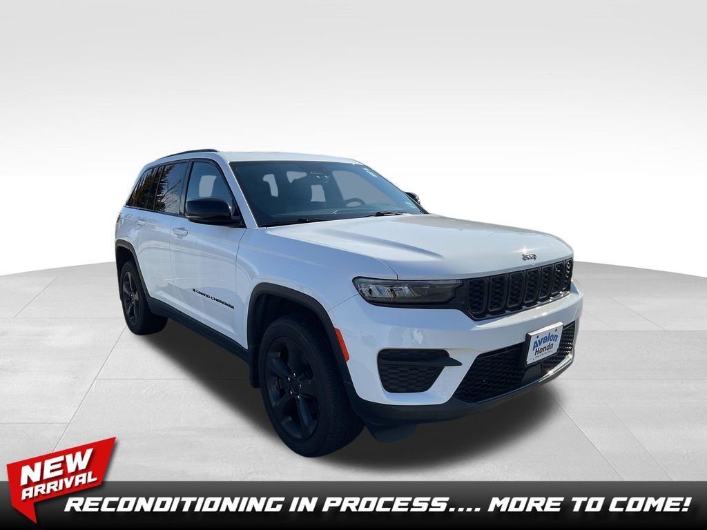 Used 2023 Jeep Grand Cherokee Altitude