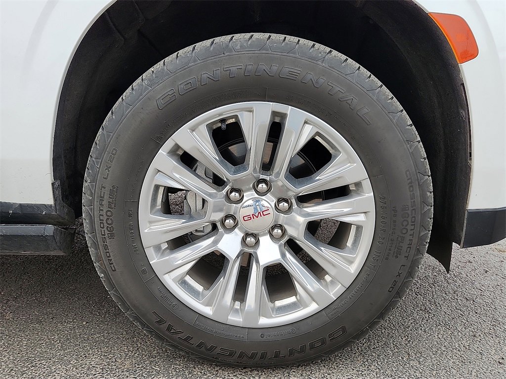 Used 2023 GMC Yukon Denali image 6