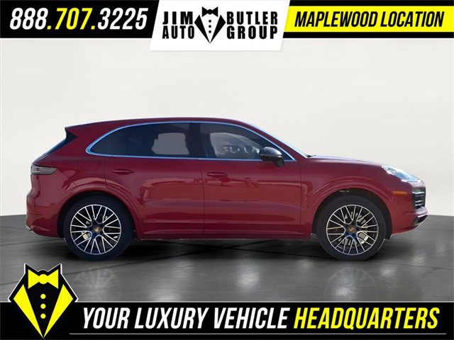 Used 2023 Porsche Cayenne Platinum Edition image 5