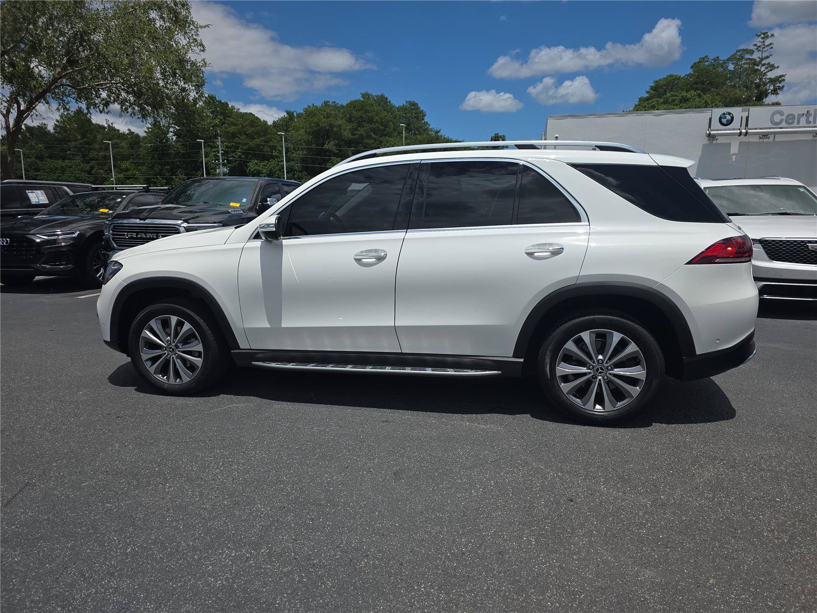 Used 2023 Mercedes-Benz GLE 350 4MATIC w/ Premium Package image 8
