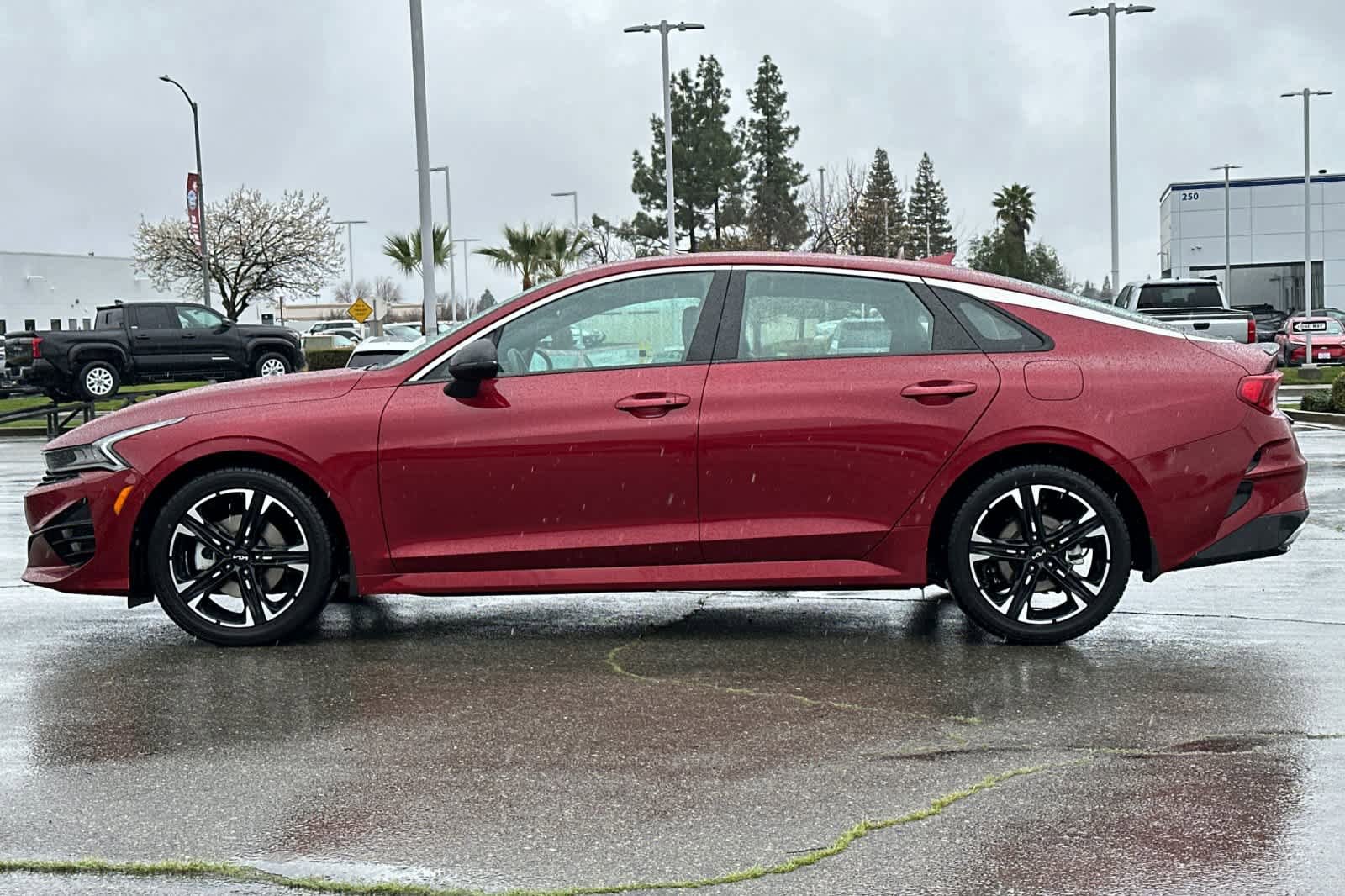 Used 2022 Kia K5 GT-Line FWD image 9