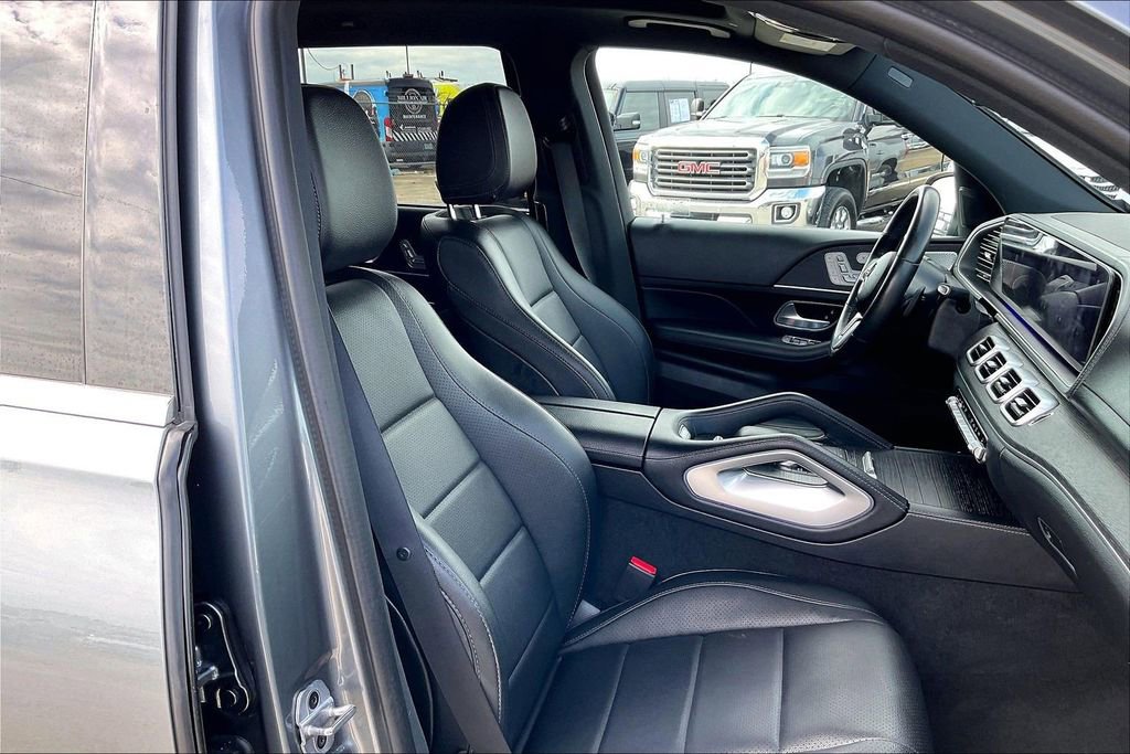 Used 2021 Mercedes-Benz GLS 450 4MATIC image 30