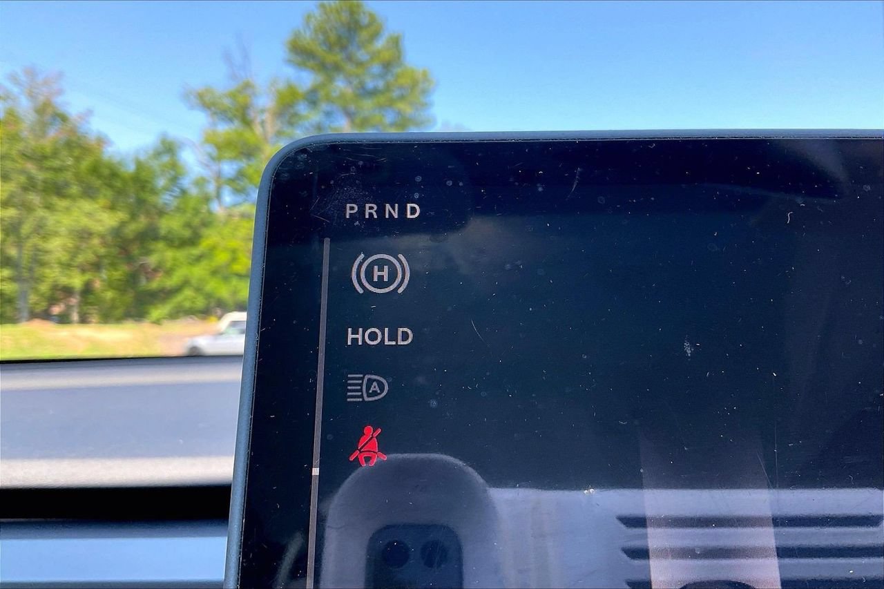 Used 2025 Tesla Model Y Performance AWD/4WD image 28