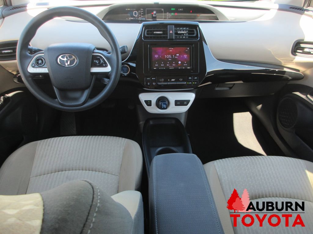 Used 2016 Toyota Prius Two image 25