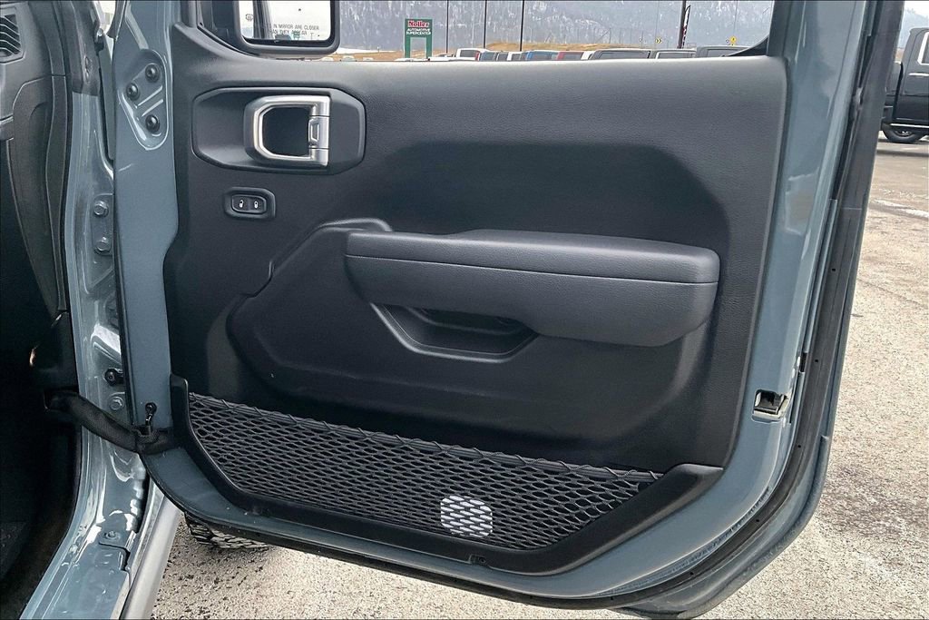 Used 2025 Jeep Wrangler Unlimited Rubicon image 24