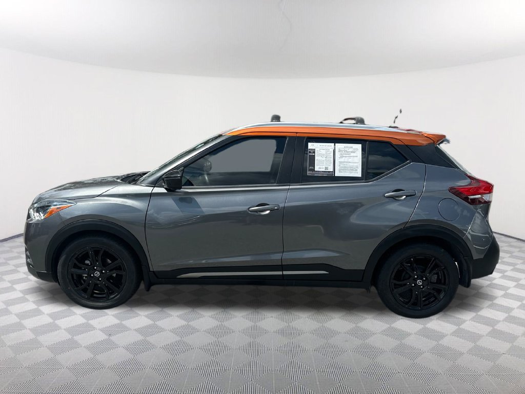 Used 2020 Nissan Kicks SR w/ SR Premium Package FWD image 8