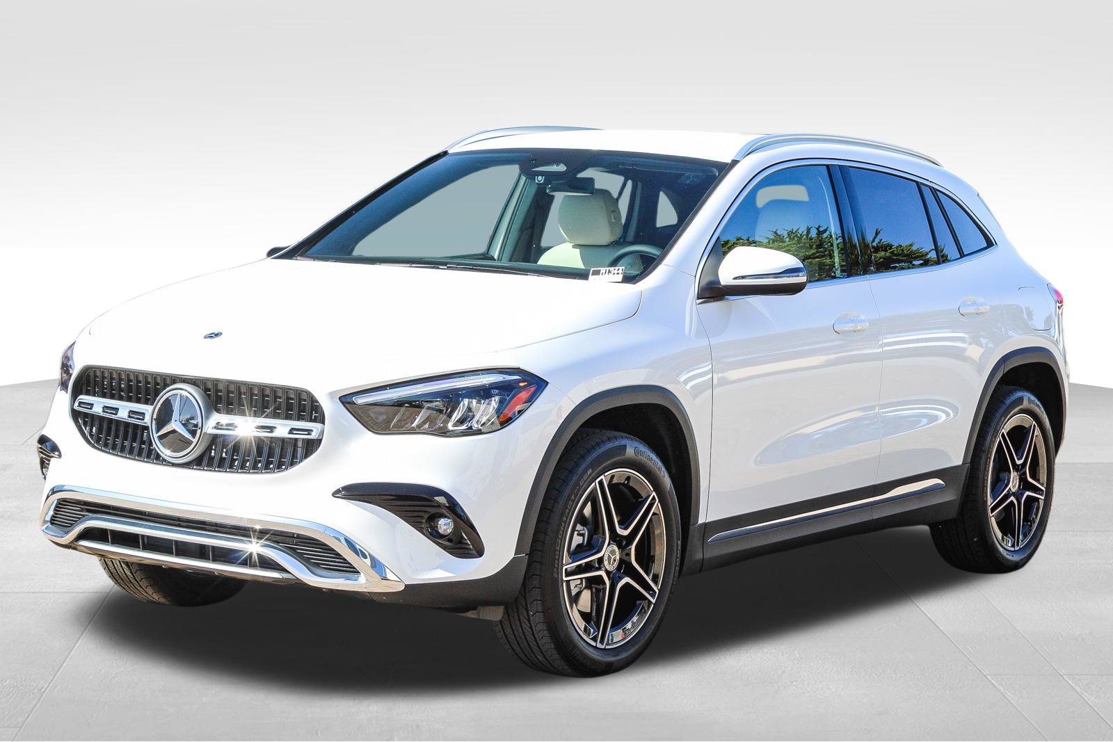New 2026 Mercedes-Benz GLA 250 4MATIC image 3