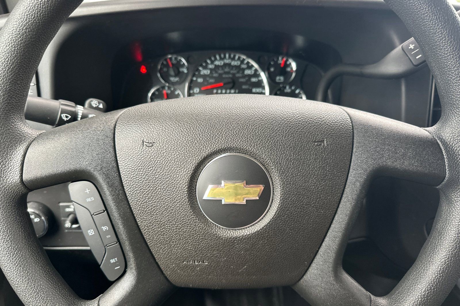 New 2024 Chevrolet Express 3500 w/ Power Convenience Package image 19