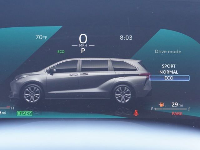 Certified 2026 Toyota Sienna XSE image 49