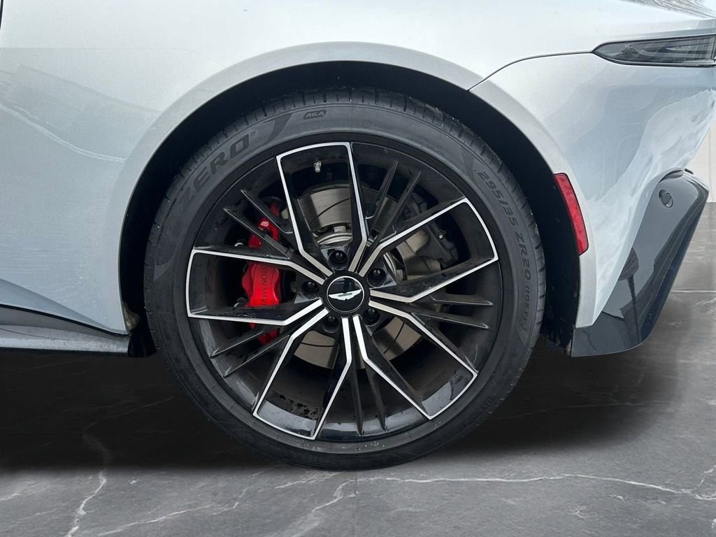 Used 2022 Aston Martin V8 Vantage Roadster image 31