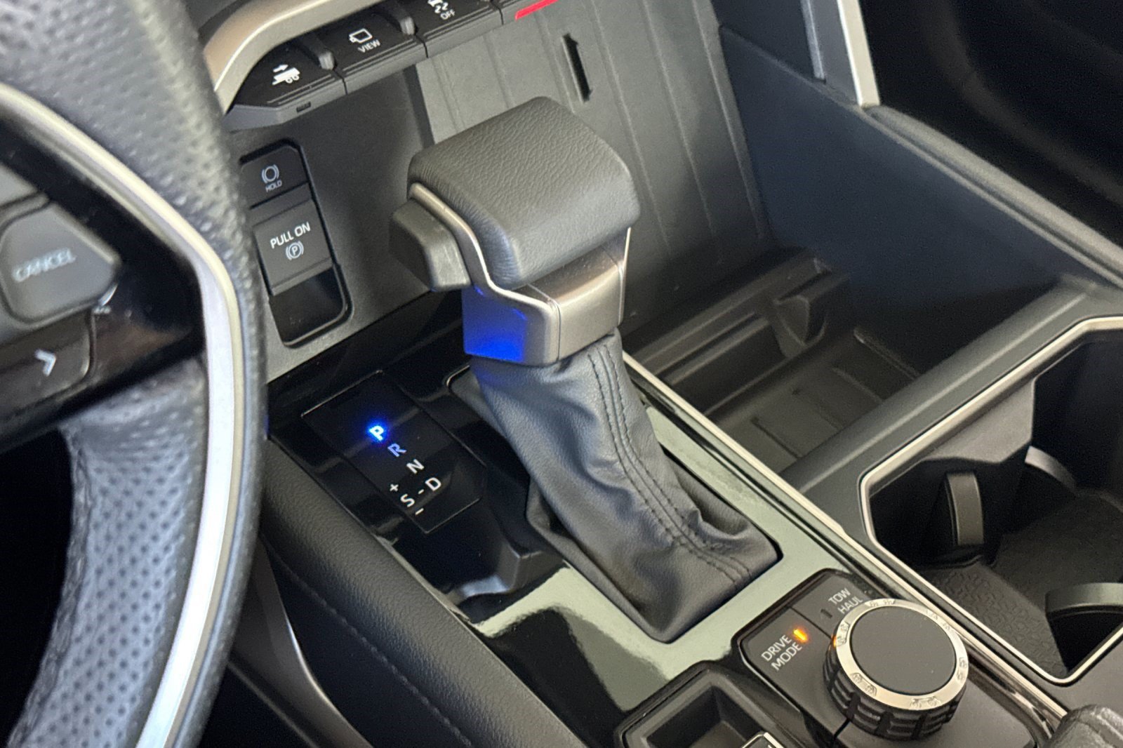 Used 2024 Toyota Tundra Limited AWD/4WD image 17