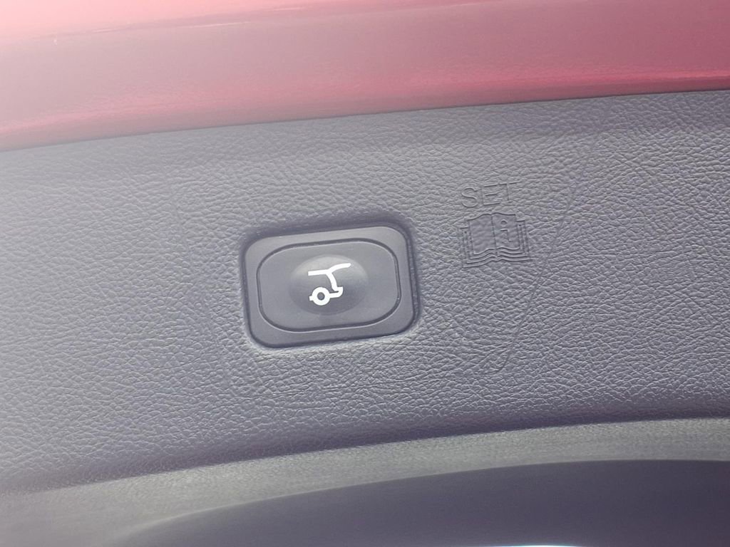 Used 2023 Ford Edge SEL w/ Convenience Package image 22