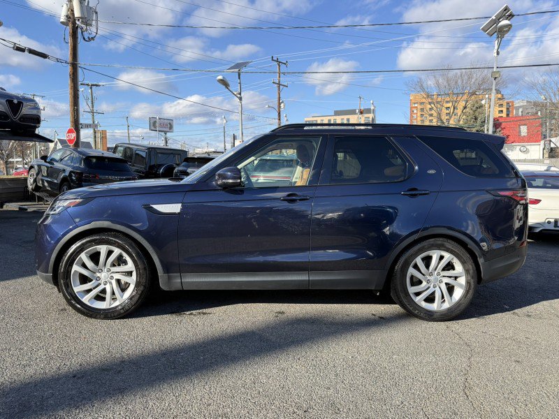 Used 2018 Land Rover Discovery HSE image 7