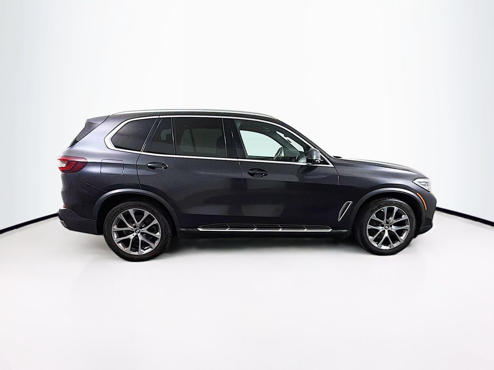 Used 2023 BMW X5 xDrive40i AWD/4WD image 8