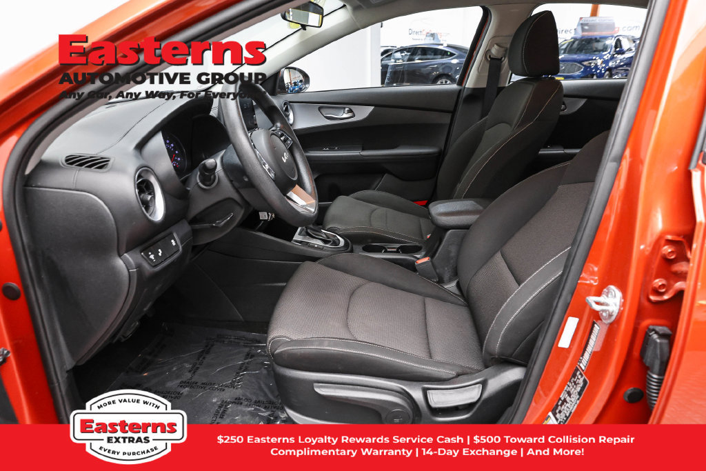 Used 2023 Kia Forte LXS w/ LXS Technology Package FWD image 15