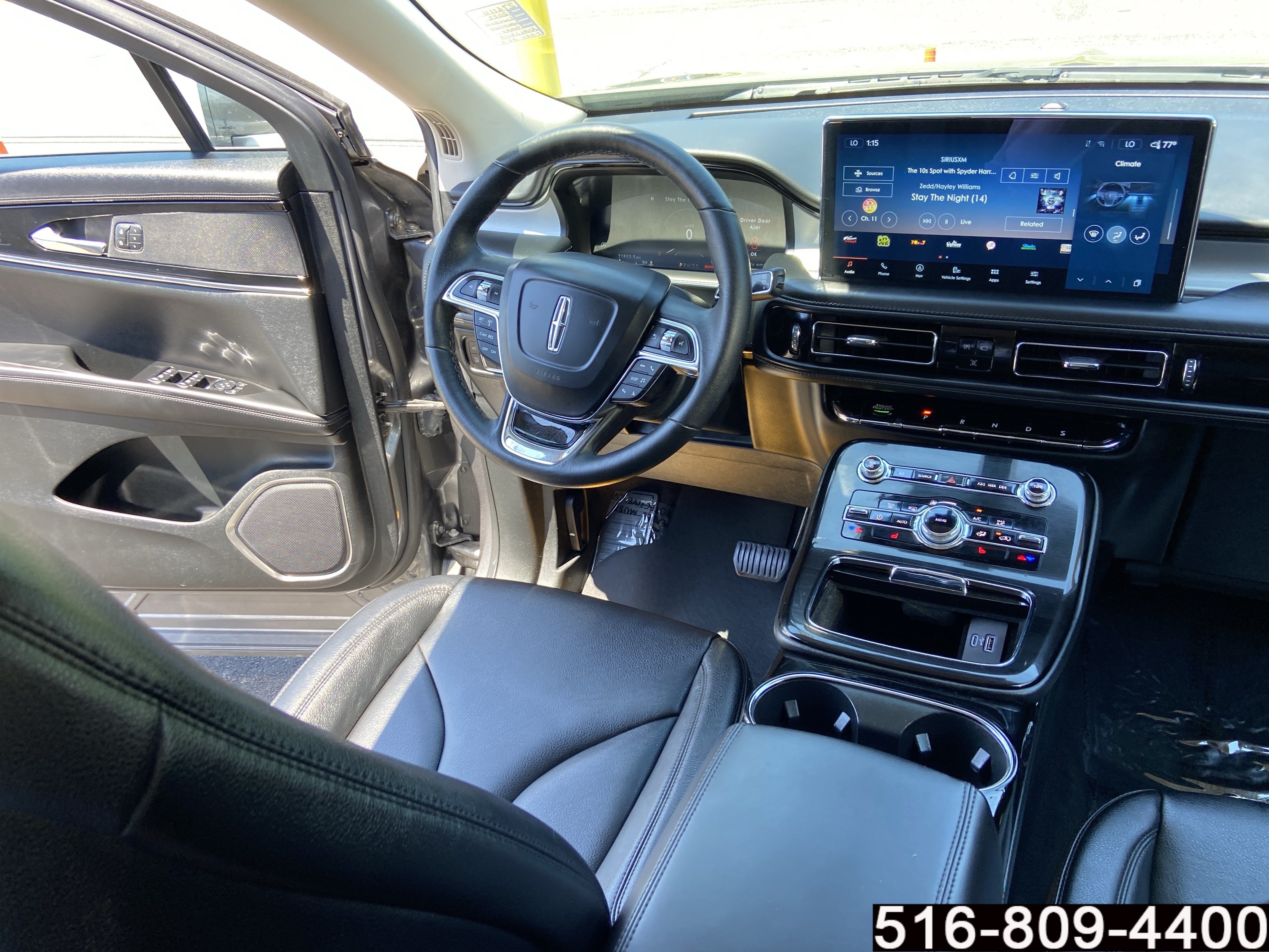 Used 2022 Lincoln Nautilus AWD w/ Premium Package image 11