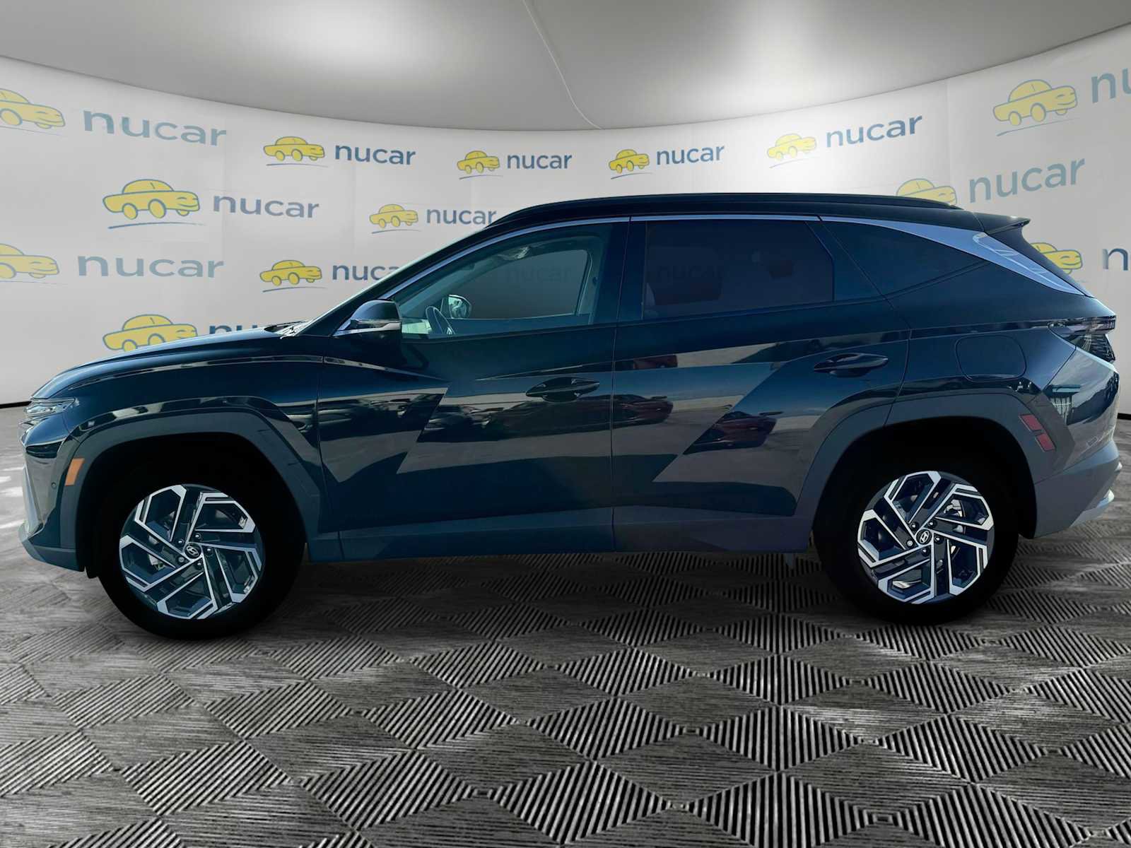 New 2025 Hyundai Tucson Limited image 4