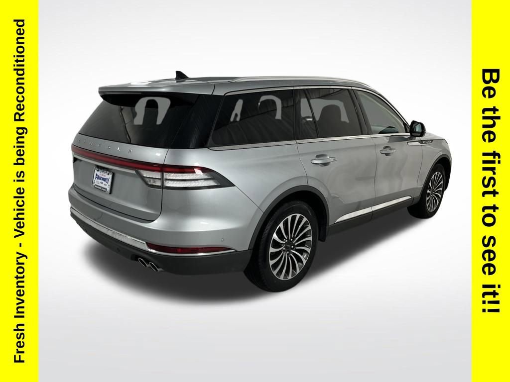 Used 2023 Lincoln Aviator Reserve w/ Equipment Group 201A image 5