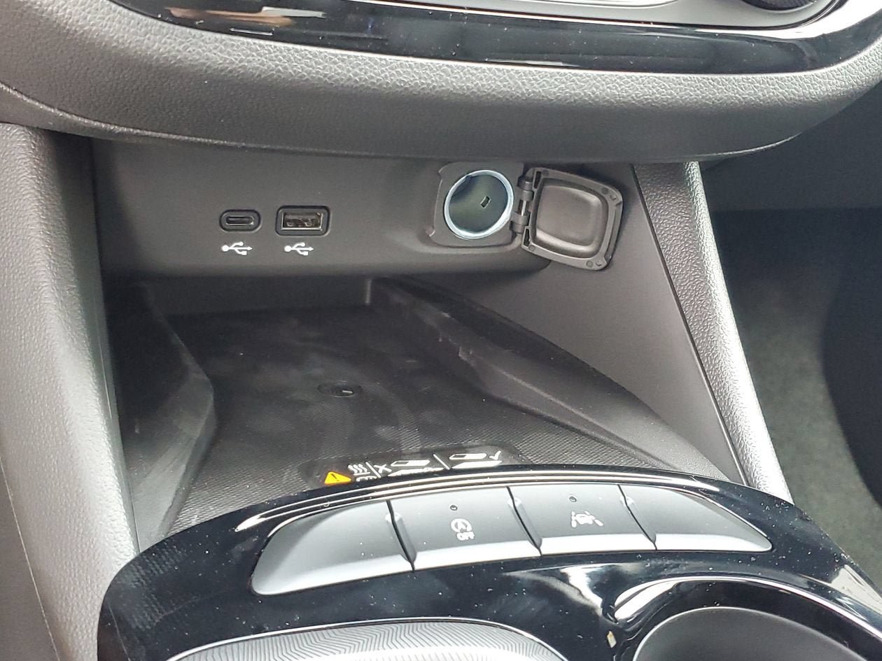 New 2026 Buick Envista Sport Touring w/ Convenience II Package FWD image 23