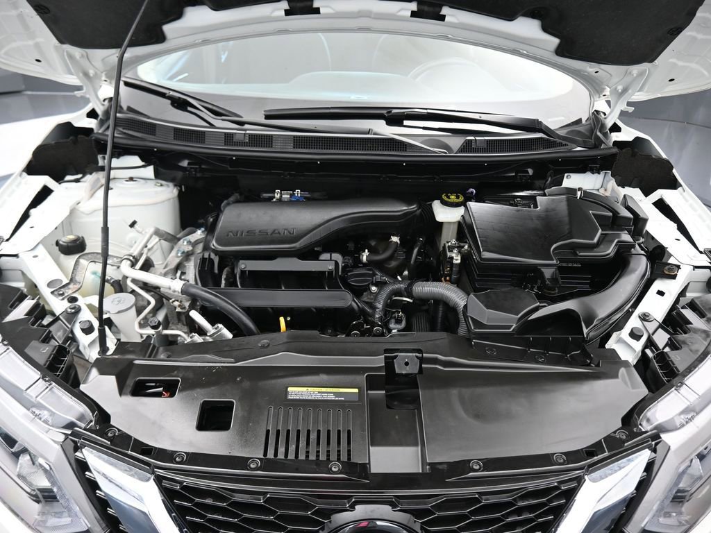 Used 2022 Nissan Rogue Sport S image 45