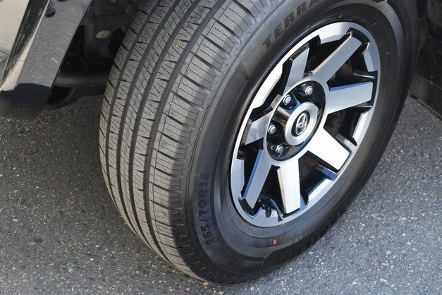 Used 2021 Toyota 4Runner TRD Off-Road AWD/4WD image 11