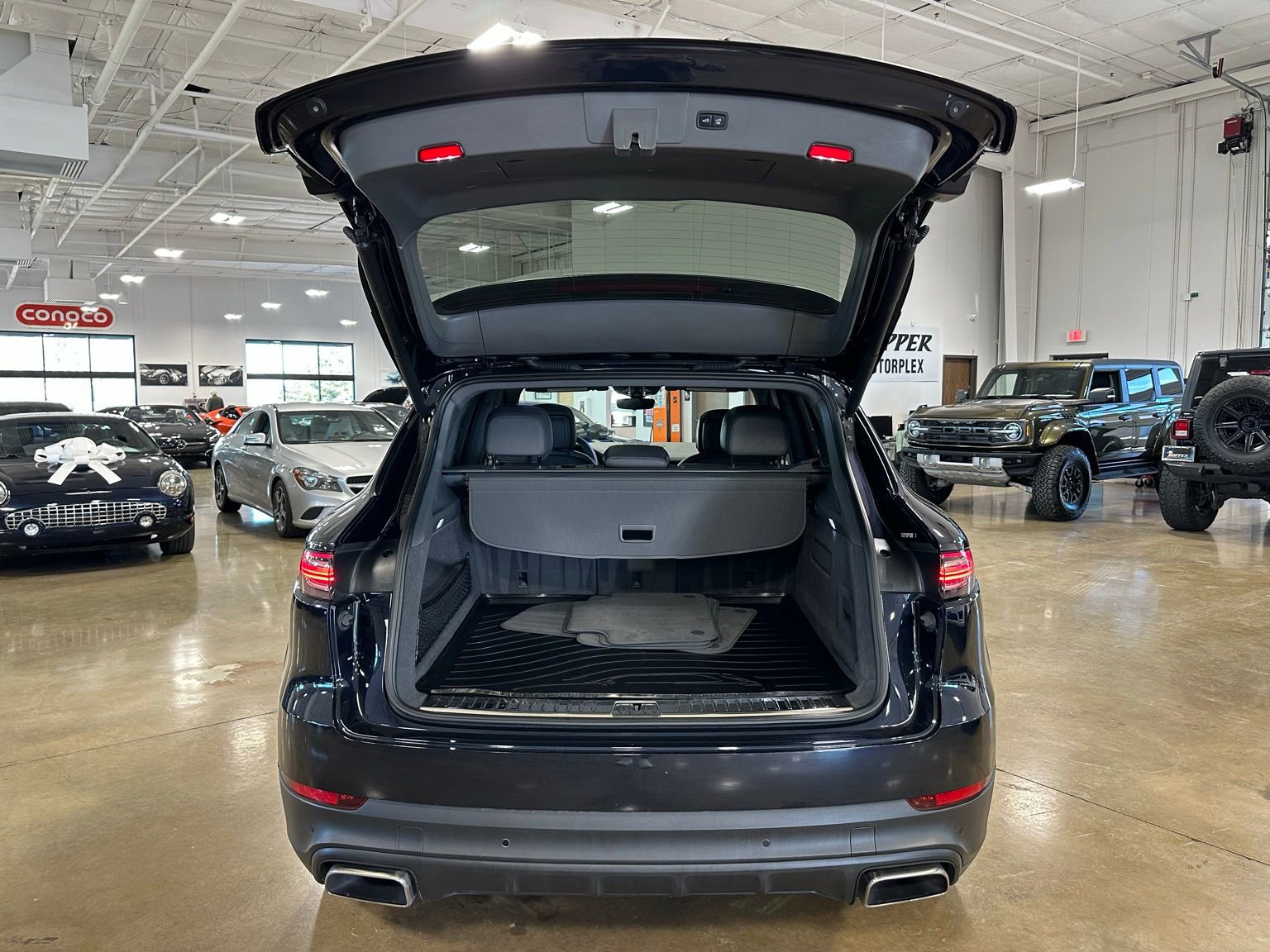 Used 2021 Porsche Cayenne image 42