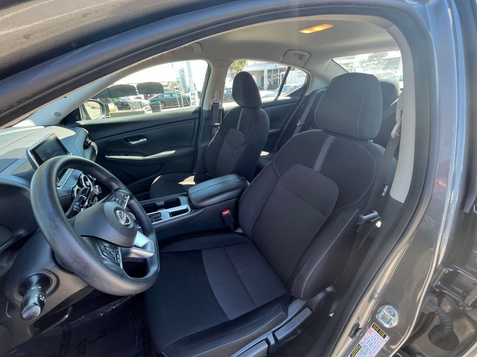 Used 2025 Nissan Sentra SV FWD image 27