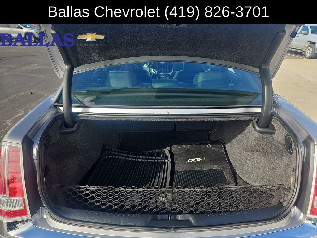 Used 2014 Chrysler 300 C w/ Light Group image 26