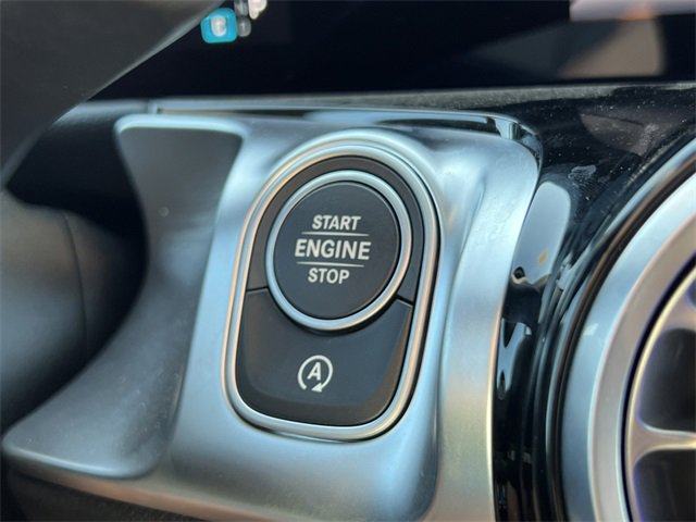 Used 2024 Mercedes-Benz GLB 250 4MATIC image 29