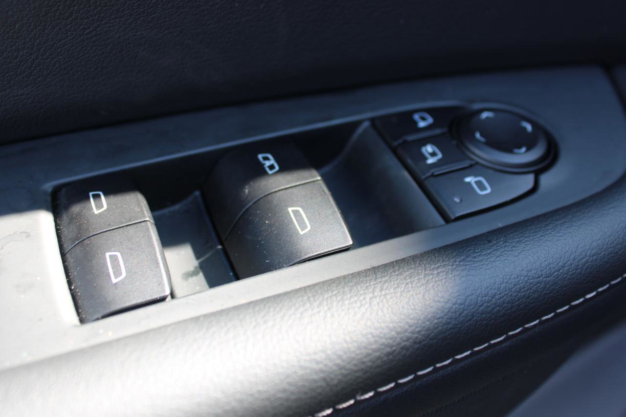 Used 2025 Buick Enclave Preferred image 17