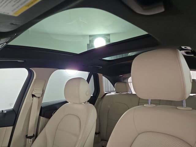 Used 2018 Mercedes-Benz GLC 300 4MATIC image 30