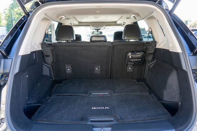 Used 2023 Nissan Rogue SL w/ SL Premium Package image 10