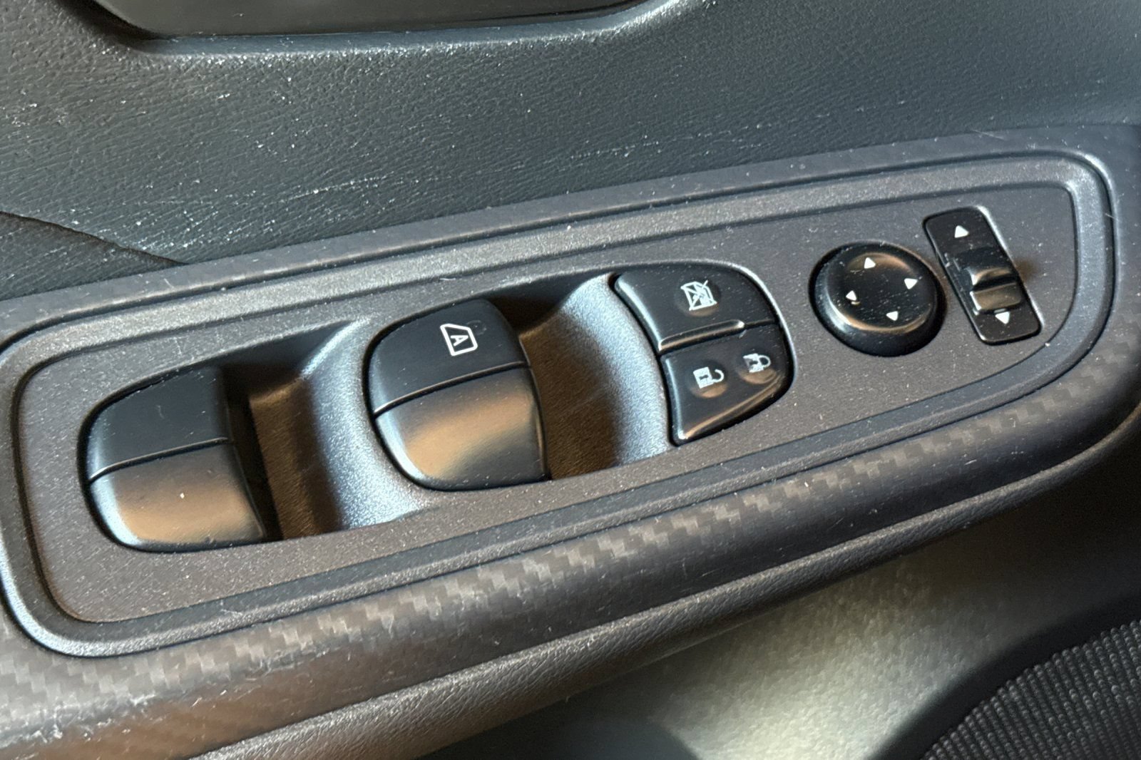 Used 2024 Nissan Versa S w/ S Plus Package FWD image 14
