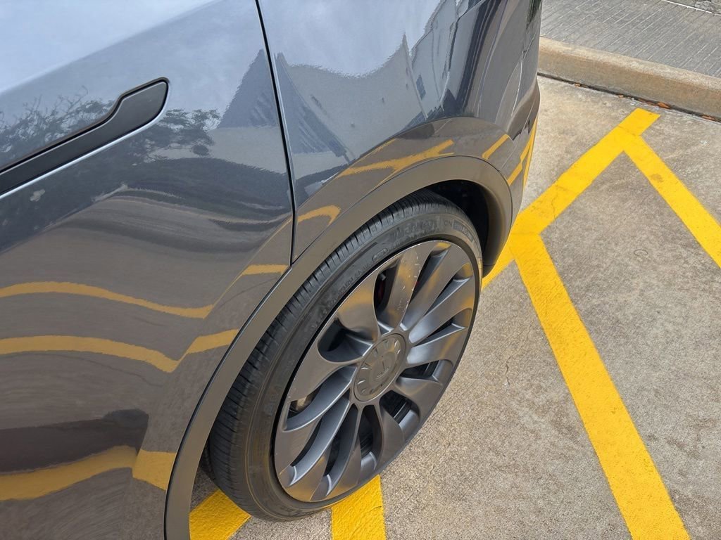 Used 2024 Tesla Model Y Performance AWD/4WD image 5