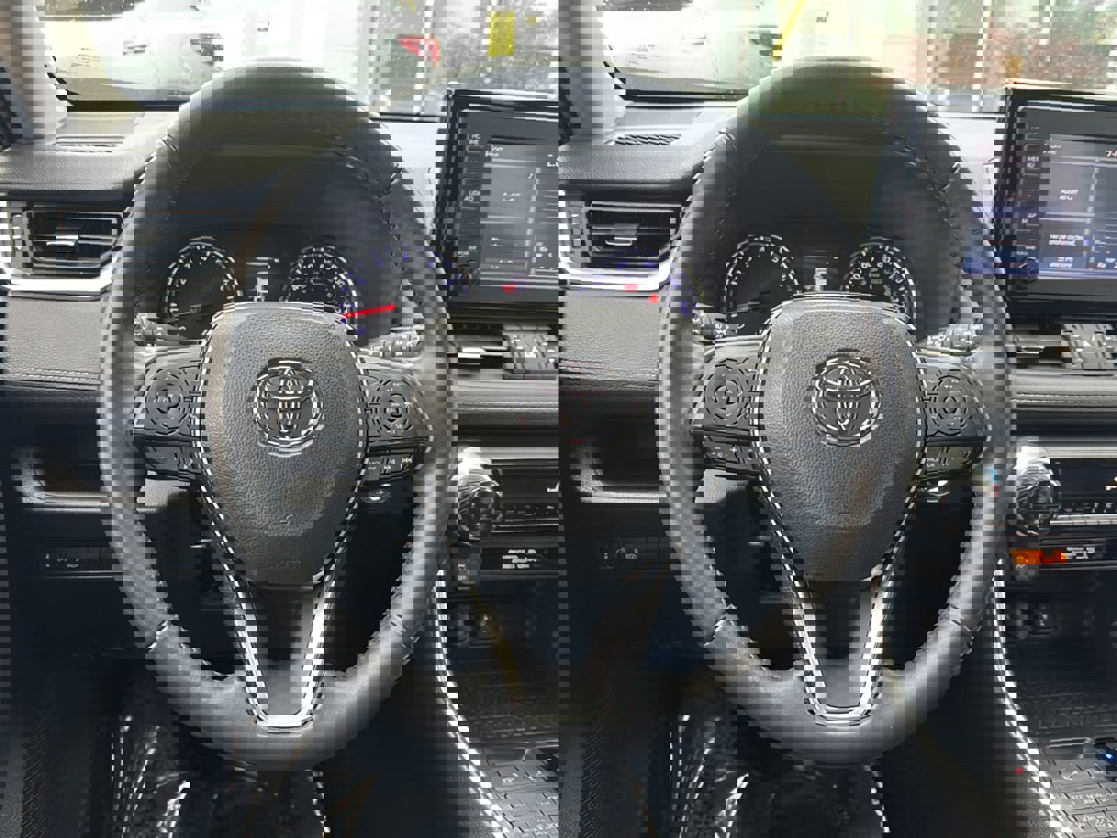 Used 2019 Toyota RAV4 XLE Premium w/ All Weather Liner Package image 2