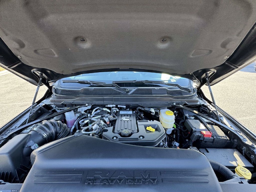 New 2026 RAM 2500 Big Horn AWD/4WD image 12