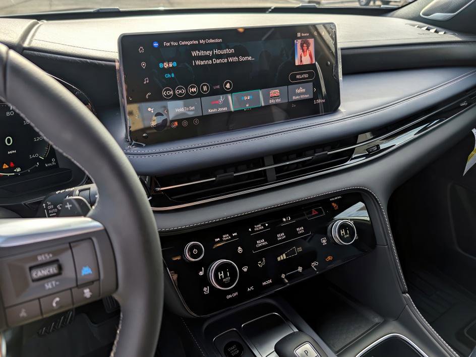 New 2026 INFINITI QX60 Sport image 17